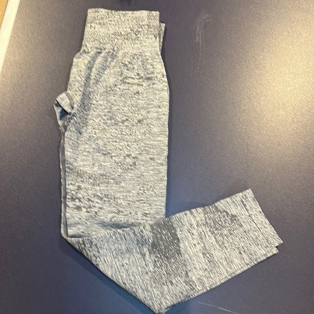 NVGTN Digital Seamless Leggings